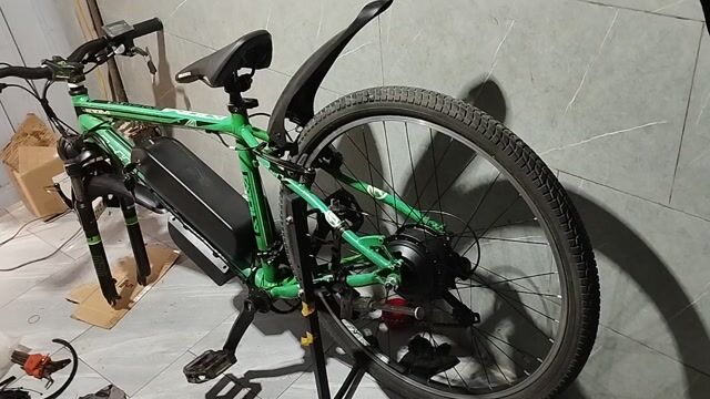 Xe đạp trợ lực Xanh lá Thép xe bãi khung nhôm. Mua bán Xe đạp tại Quận Ba Đình Hà Nội được đăng bởi Nguyen Quang Trung hình 1