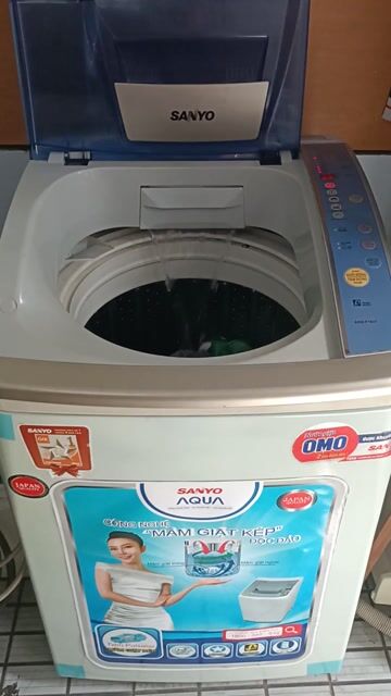 Máy giặt Sanyo 9kg lồng nghiêng Trắng, xanh. Mua bán Máy giặt tại Quận 7 Tp Hồ Chí Minh được đăng bởi Điện lạnh giá tốt HL hình 1