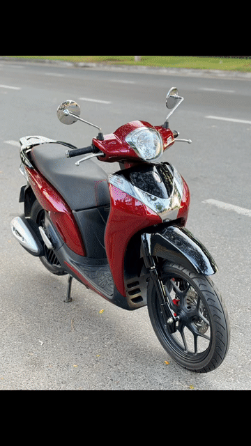 Honda SH mode 2013 Đỏ đen. Mua bán Xe máy tại Quận Liên Chiểu Đà Nẵng được đăng bởi Thanh Thao Luong hình 1