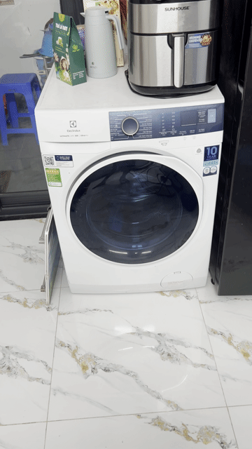 Máy giặt Electrolux 9kg cửa trước Đã sử dụng. Mua bán Máy giặt tại Huyện Thanh Trì Hà Nội được đăng bởi Cao Tân Đại hình 1