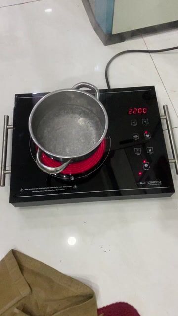Bếp hồng ngoại Junger Đen ko kén nồi. Mua bán Bếp, lò, đồ điện nhà bếp tại Quận Tân Phú Tp Hồ Chí Minh được đăng bởi NGỌC TRÂM hình 1