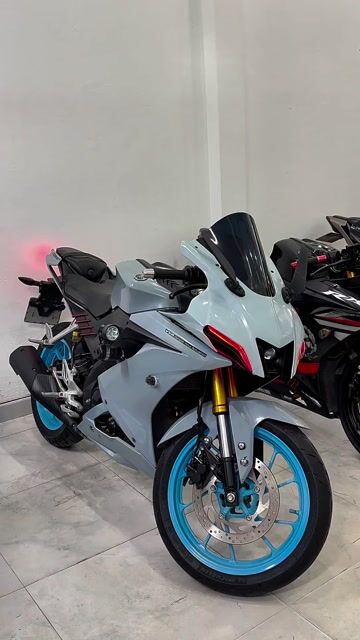 R15v3 up Mặt R7. Mua bán Xe máy tại Quận Hoàng Mai Hà Nội được đăng bởi Công hình 1