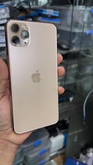 iPhone 11 Pro Max 512GB Vàng. Mua bán Điện thoại tại Quận Đống Đa Hà Nội được đăng bởi Hai hình 1