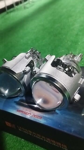 Đèn bi cầu Kia Carens 2010 Bạc. Mua bán Phụ tùng xe tại Huyện Củ Chi Tp Hồ Chí Minh được đăng bởi Tống Lê Cửu hình 1