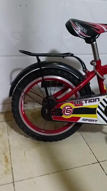 Xe đạp trẻ em 16 inch màu đỏ. Mua bán Xe đạp tại Huyện Bình Chánh Tp Hồ Chí Minh được đăng bởi Nguyễn Ngọc Trân hình 1