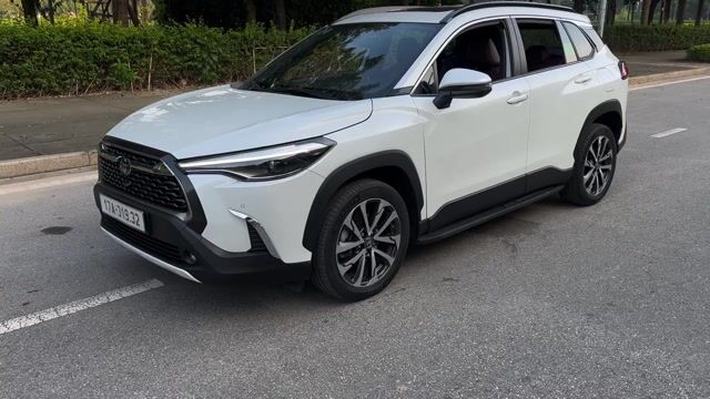 Toyota Corolla Cross 2022 1.8V - 22000Km Trắng. Mua bán Ô tô tại Quận Cầu Giấy Hà Nội được đăng bởi Vũ Kiên hình 1