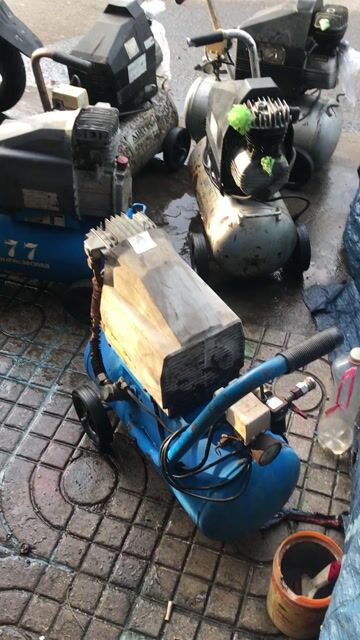 Máy nén khí có dầu , máy bãi bình 25 lít. Mua bán Đồ chuyên dụng, Giống nuôi trồng tại Thành phố Quảng Ngãi Quảng Ngãi được đăng bởi Mỹ Trinh hình 1