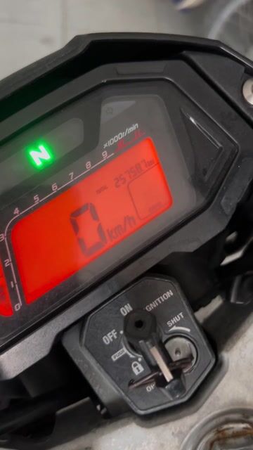 Honda Sonic Satu Hati Đỏ trắng. Mua bán Xe máy tại Quận Bình Tân Tp Hồ Chí Minh được đăng bởi Cầm đồ thanh lý hình 1