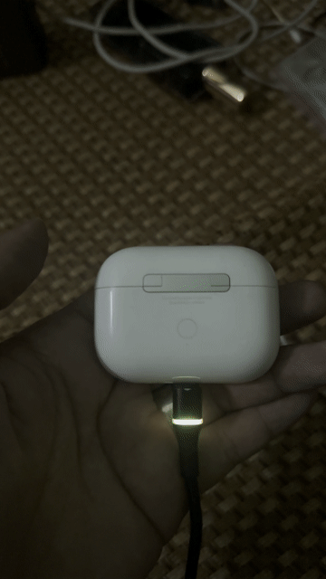 Tai nghe Apple AirPods Pro Trắng. Mua bán Tivi, Âm thanh tại Thành phố Nha Trang Khánh Hòa được đăng bởi TUẤN VÕ hình 1