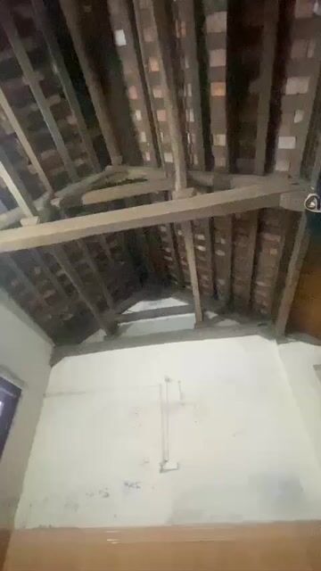 Nếp nhà cổ gỗ xoan tự nhiên cũ. Mua bán Đồ sưu tầm, đồ cổ tại Quận Bắc Từ Liêm Hà Nội được đăng bởi Ha Dinh hình 1