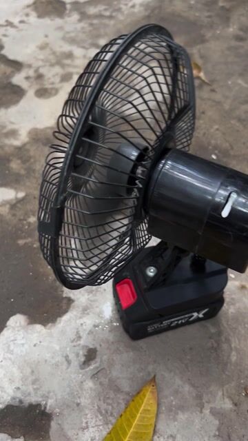 Quạt chân pin Lithium-ion 6.0Ah Đen. Mua bán Quạt tại Quận Sơn Trà Đà Nẵng được đăng bởi Nguyễn Xuân Quang hình 1