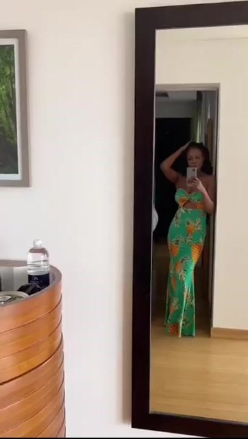 Model - Destiny38 blowjob