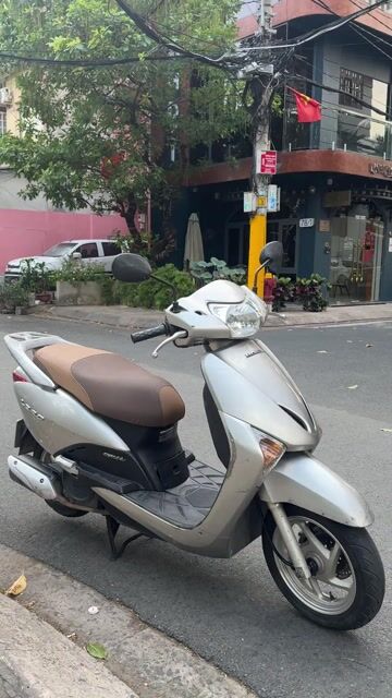 Honda Lead 2010 màu Bạc Fi. Mua bán Xe máy tại Quận Tân Phú Tp Hồ Chí Minh được đăng bởi Linh hình 1