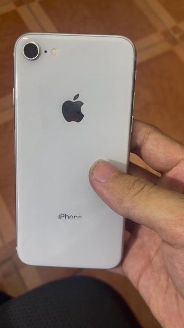 Apple iPhone 8 256GB Trắng. Mua bán Điện thoại tại Quận Hà Đông Hà Nội được đăng bởi  Trần Minh hình 1