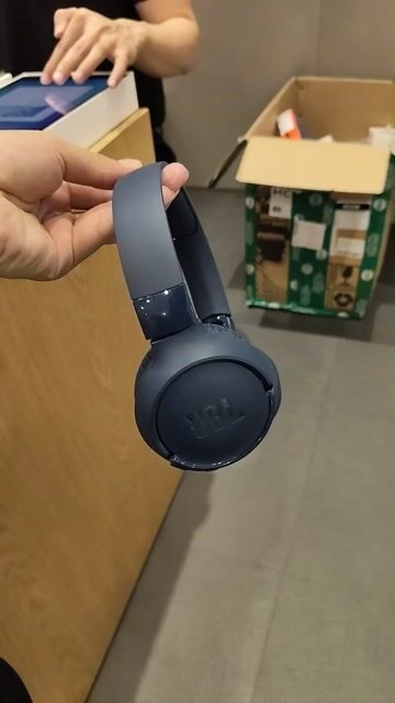 Tai nghe JBL Tune 520BT Xanh đậm. Mua bán Tivi, Âm thanh tại Quận 8 Tp Hồ Chí Minh được đăng bởi Khang hình 1