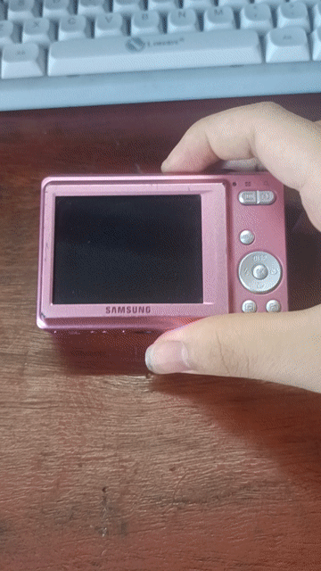 Máy ảnh Samsung ES60 còn sử dụng tốt. Mua bán Máy ảnh, Máy quay tại Huyện Diễn Châu Nghệ An được đăng bởi Lý Lê hình 1