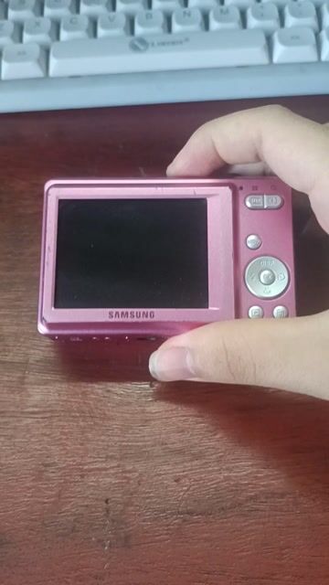 Máy ảnh Samsung ES60 còn sử dụng tốt. Mua bán Máy ảnh, Máy quay tại Huyện Diễn Châu Nghệ An được đăng bởi Lý Lê hình 1