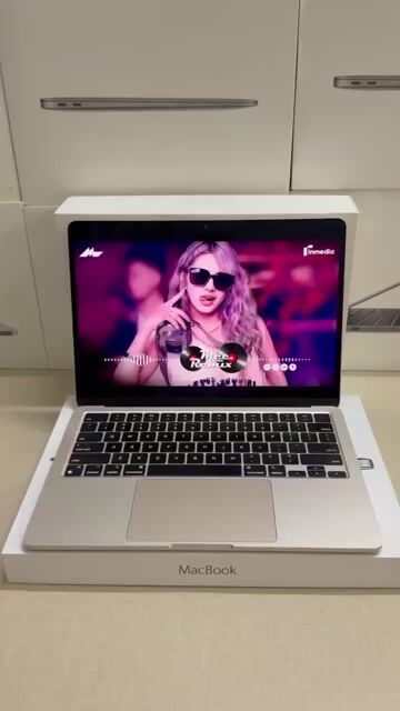 MacBook Air M2 Starlight full box. Mua bán Laptop tại Quận Thanh Xuân Hà Nội được đăng bởi Kiều Sơn hình 1