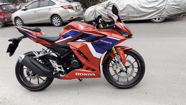 Honda CBR 150 2023 xe mới đăng ký xong. Mua bán Xe máy tại Quận Cầu Giấy Hà Nội được đăng bởi Tong motor xe may hình 1
