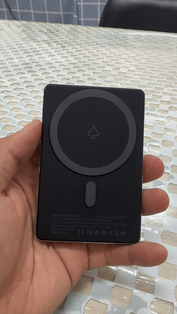 Sạc dự phòng CanadianSolar JUPITER 3.0 5000mAh Đen. Mua bán Phụ kiện (Màn hình, Chuột...) tại Quận Bình Thuỷ Cần Thơ được đăng bởi Thầy Tiến 2hand hình 1