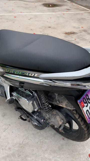 Honda Airblade2011-đen bạc xe đẹp như mới. Mua bán Xe máy tại Thành phố Bắc Ninh Bắc Ninh được đăng bởi Tuấn hình 1