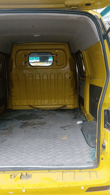 Bán xe tải van SRM 2021 930kg xe mới xét ít chạy. Mua bán Xe tải, xe ben tại Quận 7 Tp Hồ Chí Minh được đăng bởi Tuyet hình 1