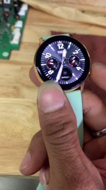 Samsung Galaxy Active 2. Mua bán Thiết bị đeo thông minh tại Quận 8 Tp Hồ Chí Minh được đăng bởi phucnguyen hình 1