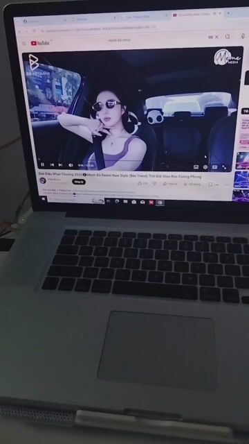 Apple MacBook Pro Bạc Retina. Mua bán Laptop tại Thành phố Thủ Dầu Một Bình Dương được đăng bởi Tèo BI hình 1