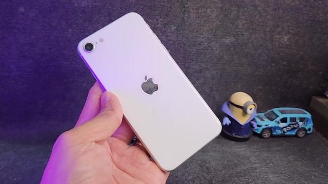 Bán/giao lưu iPhone SE 2020 64GB zin all  giá TỐT. Mua bán Điện thoại tại Quận Hoàng Mai Hà Nội được đăng bởi Trần Viết Anh AT Mobile Hitech  766 Gbike  hình 1