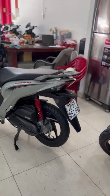 Honda Viosn 2024.BS72.PBĐB chính chủ.odd 8000km. Mua bán Xe máy tại Quận 6 Tp Hồ Chí Minh được đăng bởi Cửa Hàng Xe Máy Hoà Bùi hình 1