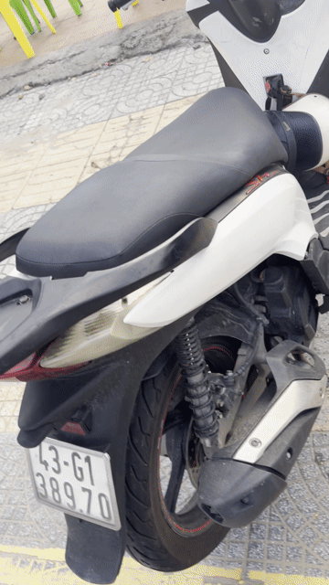 Honda SH 2017 Trắng. Mua bán Xe máy tại Quận Cẩm Lệ Đà Nẵng được đăng bởi Nguyễn Văn Tuấn hình 1