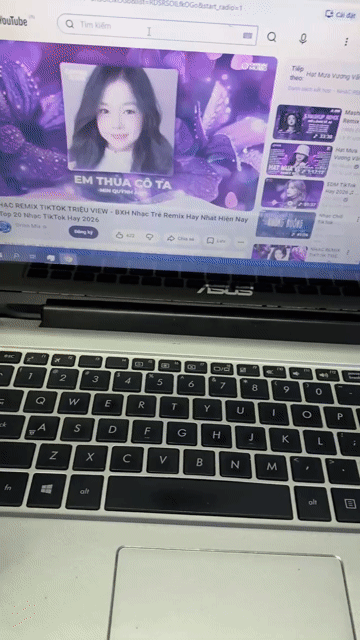 Laptop Asus TP300 Cảm ứng ram 8gb. Mua bán Laptop tại Quận Bình Thạnh Tp Hồ Chí Minh được đăng bởi Hai Hai hình 1