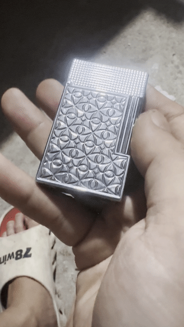 Bật lửa Dupont Kim loại Bạc Hồng Kông. Mua bán Đồ sưu tầm, đồ cổ tại Huyện Trảng Bom Đồng Nai được đăng bởi Đức hình 1
