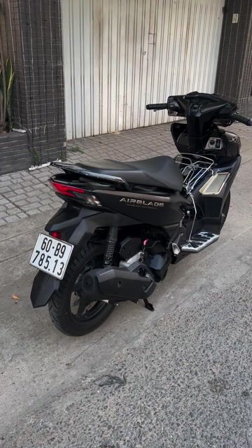 Honda Air Blade 125 2022 4val Đen nhám. Mua bán Xe máy tại Thành phố Biên Hòa Đồng Nai được đăng bởi Khiêm Đỗ hình 1