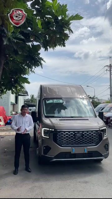 Ghế Âu Ford Transit 18 cải tạo 16 chỗ. Mua bán Phụ tùng xe tại Thành phố Dĩ An Bình Dương được đăng bởi  Locostar Limousine  hình 1