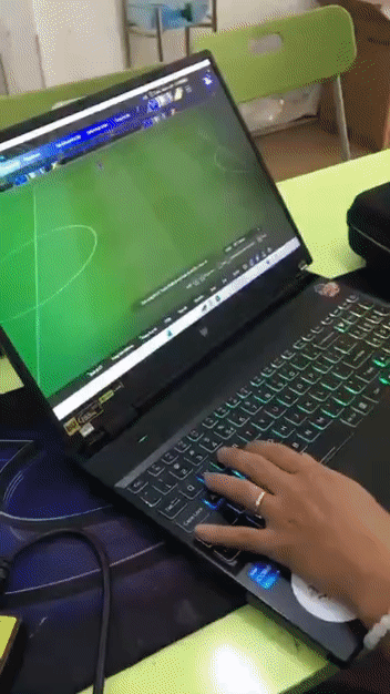Acer Predator Helios 16 i5-13500HX ngắt card. Mua bán Laptop tại Quận 4 Tp Hồ Chí Minh được đăng bởi Hoàng Nhật hình 1