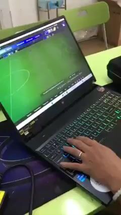 Acer Predator Helios 16 i5-13500HX ngắt card. Mua bán Laptop tại Quận 4 Tp Hồ Chí Minh được đăng bởi Hoàng Nhật hình 1