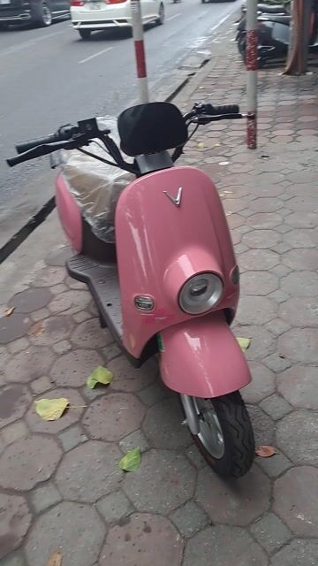 Xe máy điện VinFast Motio Hồng Mới. Mua bán Xe máy tại Quận Đống Đa Hà Nội được đăng bởi Thiên Hương hình 1