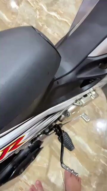 Yamaha Yaz 125 màu Bạc đen. Mua bán Xe máy tại Quận Ngũ Hành Sơn Đà Nẵng được đăng bởi Tuaans Kieetj hình 1