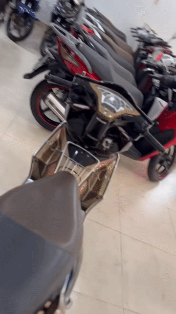 Honda Air Blade 2013 Đen Vàng đồng. Mua bán Xe máy tại Quận 6 Tp Hồ Chí Minh được đăng bởi Cửa Hàng Xe Máy Hoà Bùi hình 1