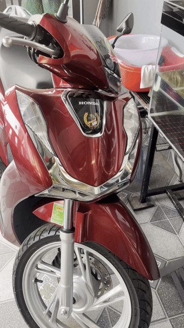 Honda SH 160i CBS Đỏ 1900km. Mua bán Xe máy tại Huyện Đức Hòa Long An được đăng bởi phát Lộc hình 1